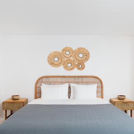 Frati Villas Beachfront ペリヴォラス エクステリア 写真