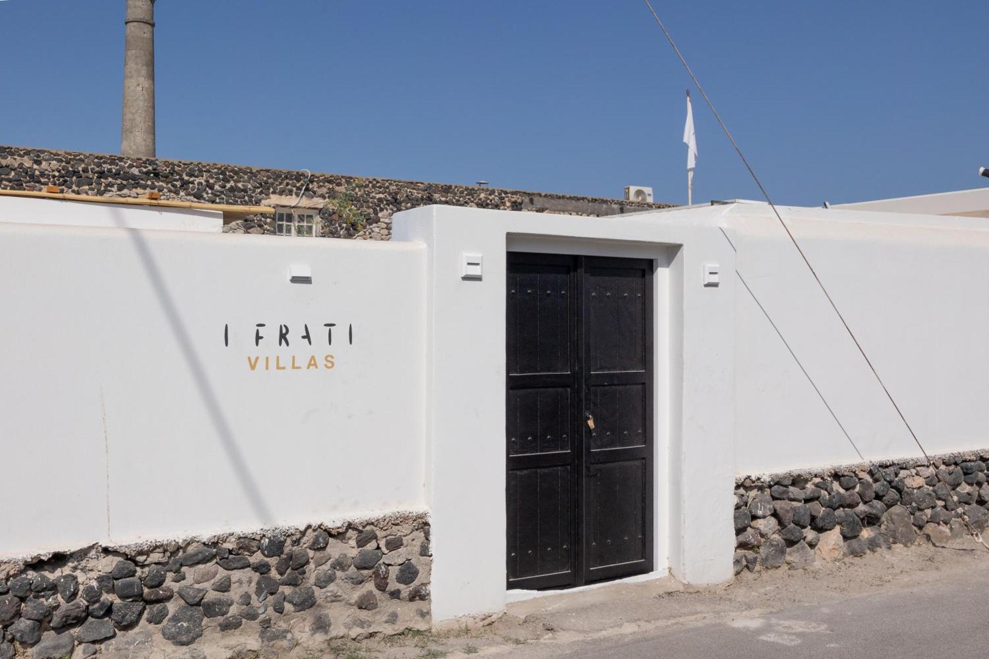 Frati Villas Beachfront ペリヴォラス エクステリア 写真